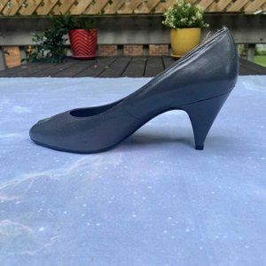 Bravo Browns Vintage Grey Heels Size 7